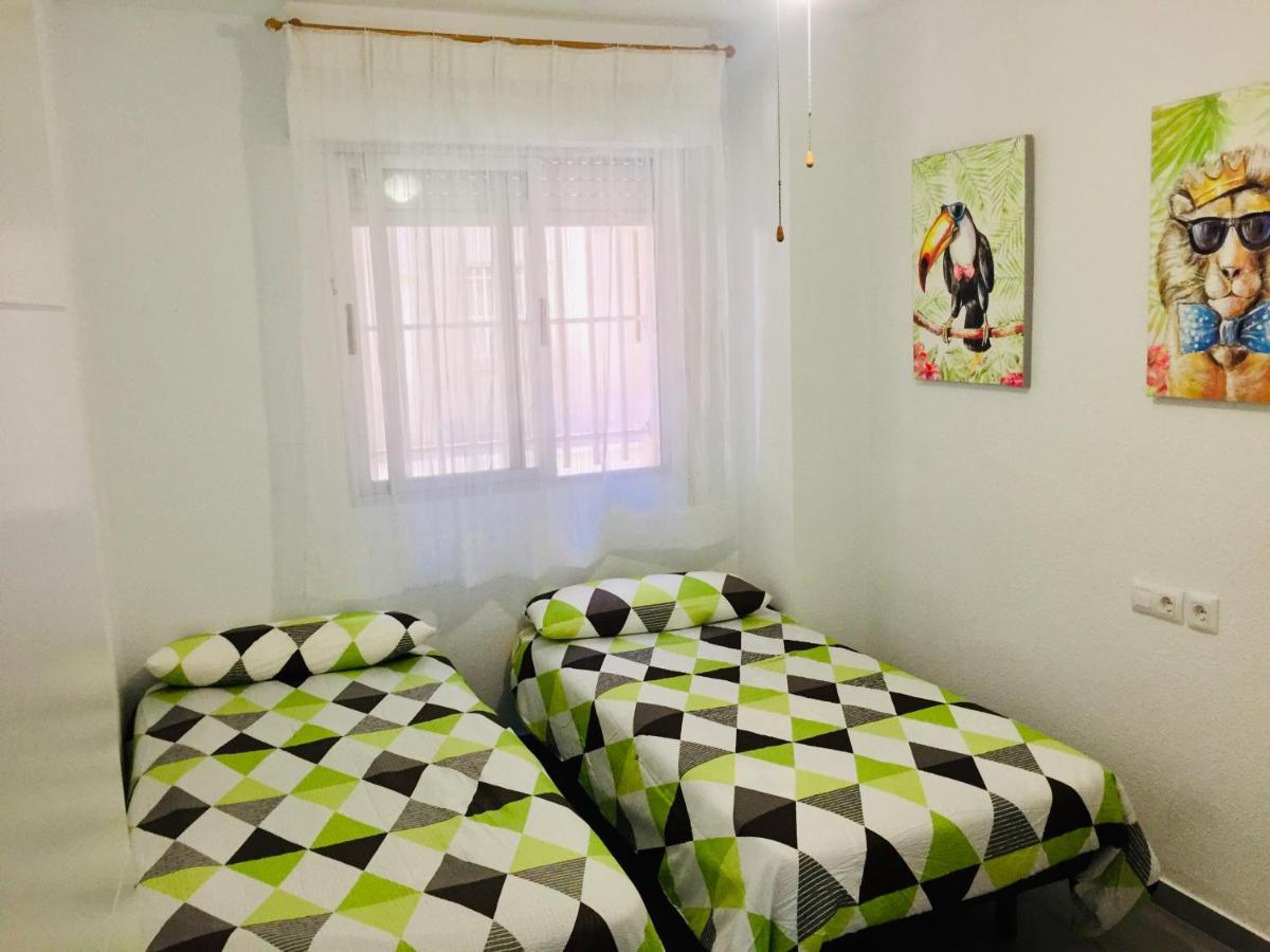 Apartamento Santa Pola"The Guitar" 300 M De La Playa Bagian luar foto
