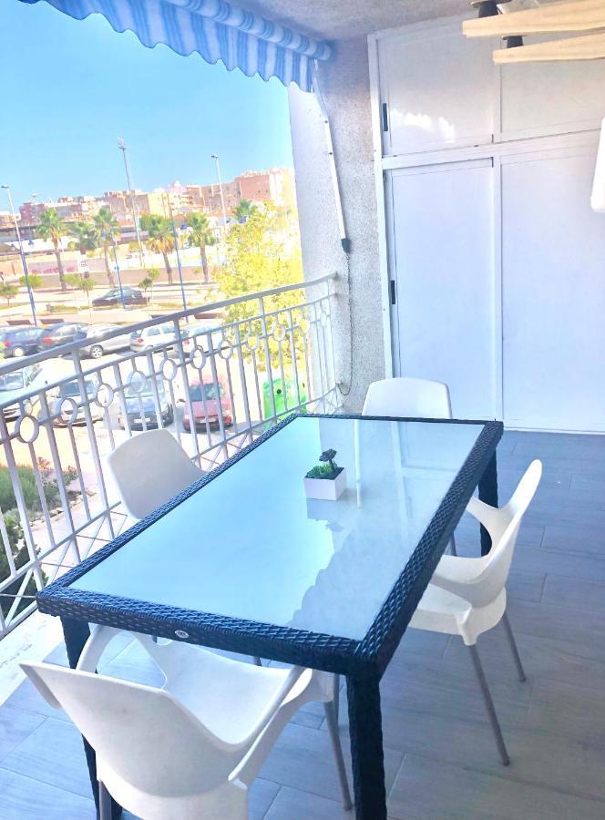 Apartamento Santa Pola"The Guitar" 300 M De La Playa Bagian luar foto